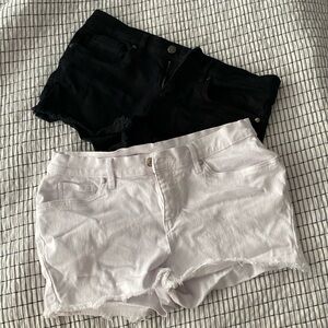 Venus shorts size 8.